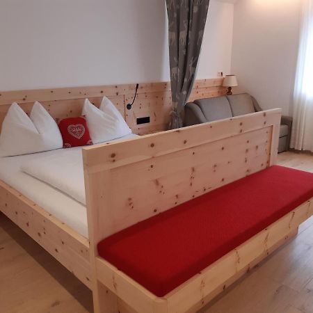 Haus Talblick "Wallbug" Ferienwohnung 1 Naturns Buitenkant foto