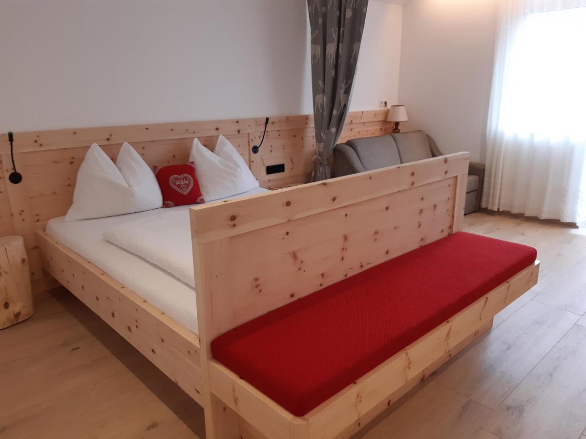 Haus Talblick "Wallbug" Ferienwohnung 1 Naturns Buitenkant foto